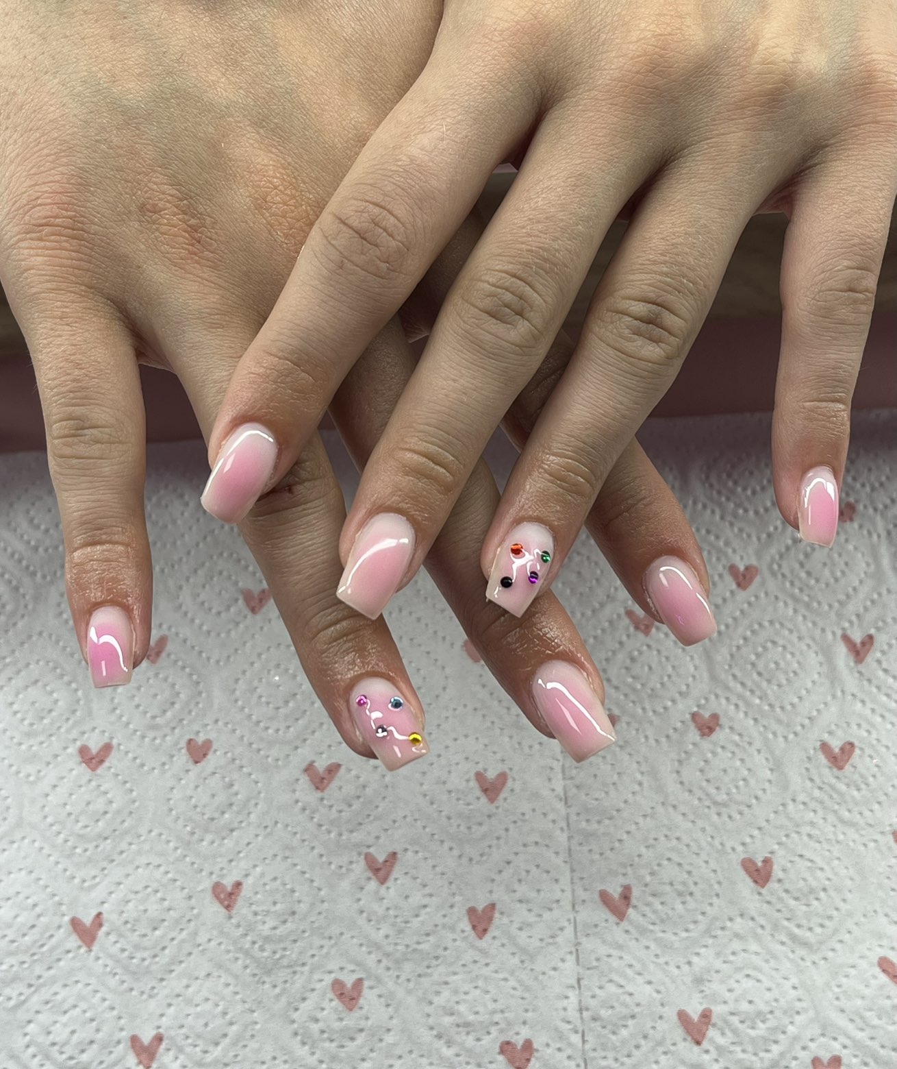 Aura nails rose