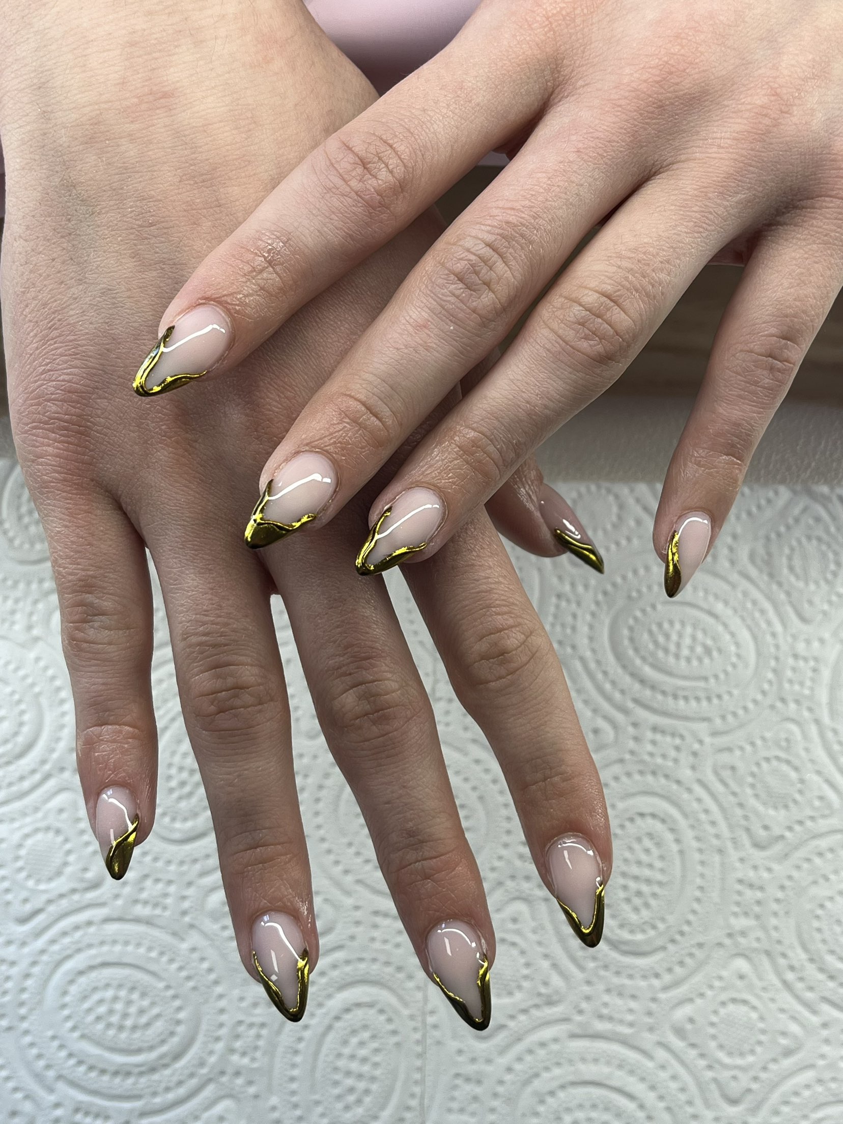 French abstraite chromé or