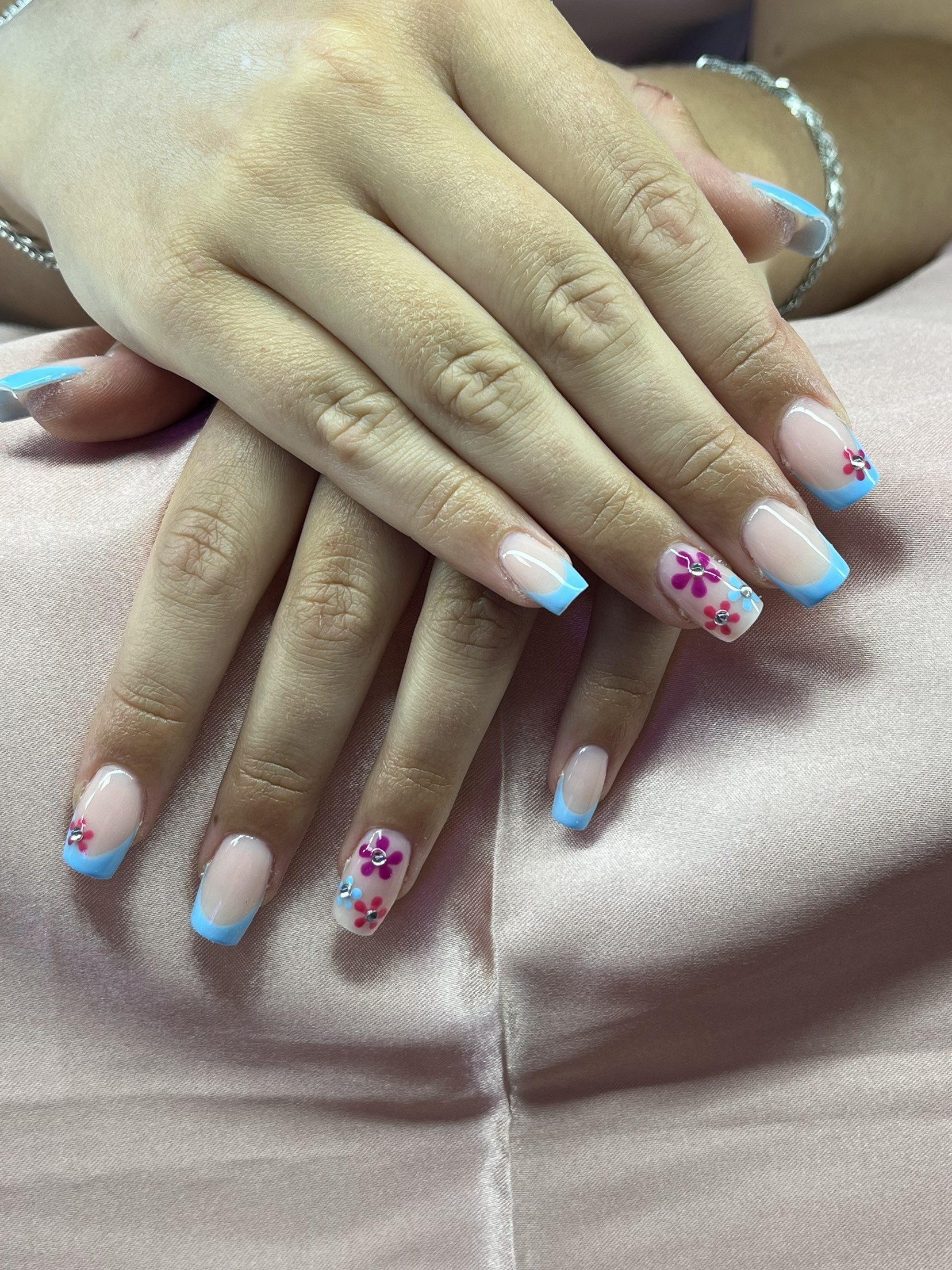 French bleu avec fleurs